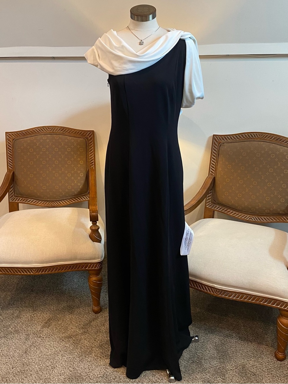 Tadashi Shoji Black Knotted One-Shoulder Crepe Gown Maxi Dress L MSRP $408